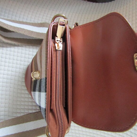 Mini Nova Check Crossbody Bag - Picture 4 of 10